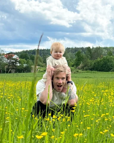 Took little boy to homeland! 🇸🇪👶🇮🇹