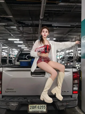 你可以说你水枪🔫里没有水，但你水枪真不能没有水😂
最强战队申请出战💦

#thailand #songkran #songkranfestival