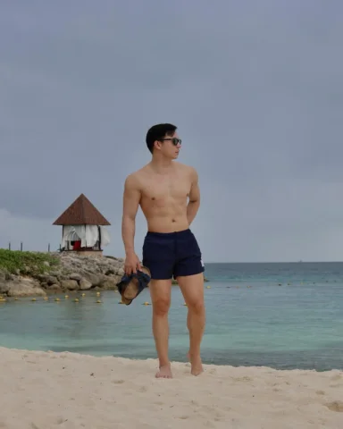 Sneaking in some R&R to celebrate the Hearts’ Day with Atty. @roughsaints (it’s 