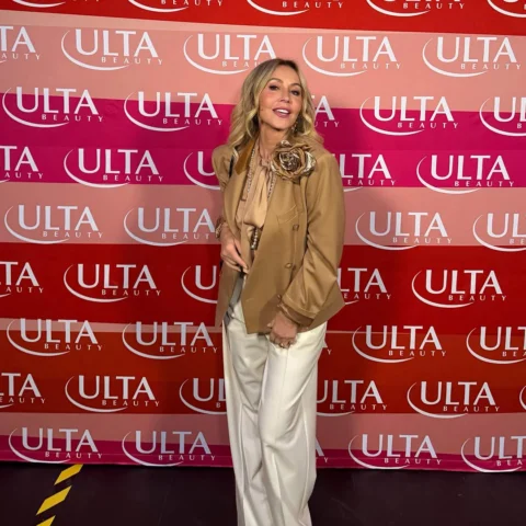 So excited to be @ulta beauty world 🌏- today , meeting the store manager’s that