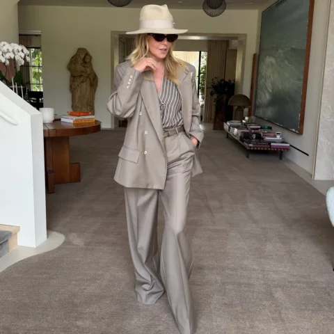 Loving my suit from Medeea 👑❤️ Her talent is undeniable, and the craftsmanship 