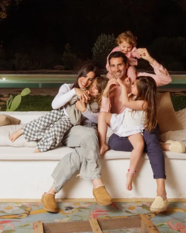 siamo riusciti a fare anche un ritratto di famiglia 🤪 
l’ultimo risale a quando
