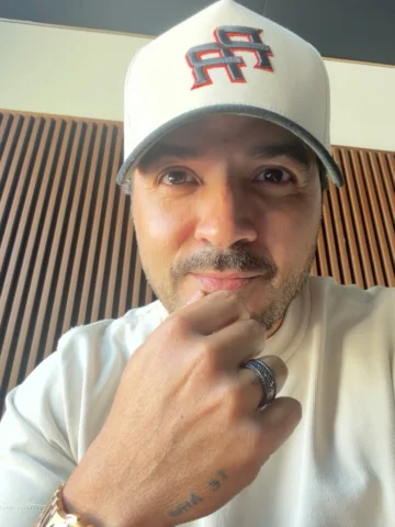 9 BILLONES de views…Que locura tan bella 🙏🏼♥️🇵🇷 

Gracias por ayudarnos a ha