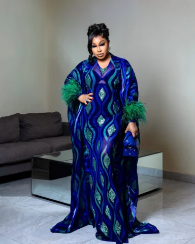 A Niya Madi woman 🦋💙🦋

2 piece- @niya.madi 
Hair- @purityandmichellehair_ 
Pu