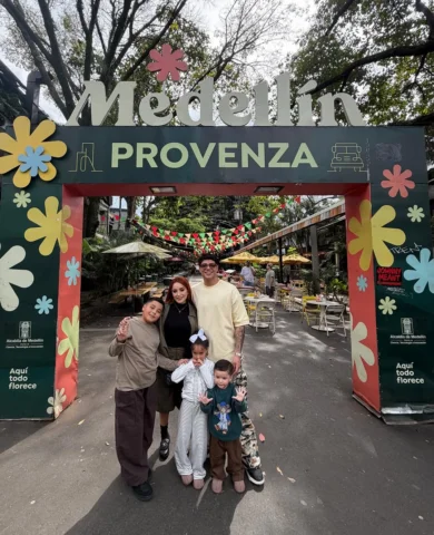 COLOMBIA TE QUIERO ❤️🇨🇴 
Que bonito la pasamos, que rico comimos, que buena fi