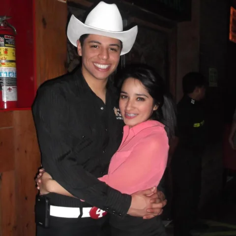 Feliz cumpleaños, amor de mi vida ❤️
Este año es aún más especial… porque oficia
