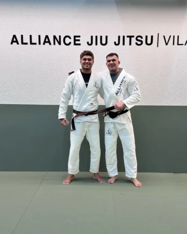 Hoje é um dia muito especial na mina vida. Vim à graduação para ganhar um grau e