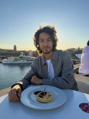30 🎂👴♈️