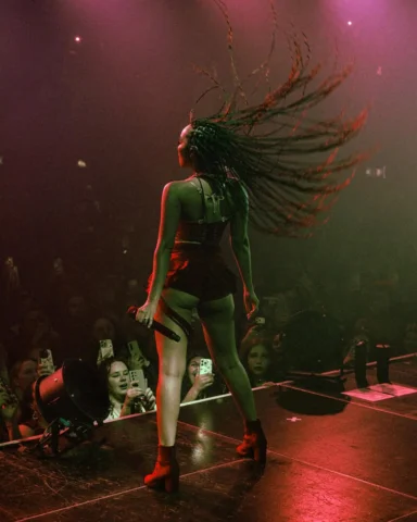 AMSTERDAM!!! 😍 my first solo show in dam and you turnt all the way up for me! T