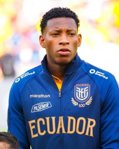 Arrancamos con pie derecho el último tramo de la eliminatoria 💪🏽⚽. Falta poco 