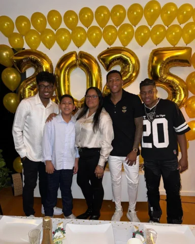 Feliz año nuevo 2025✨🙌🏾