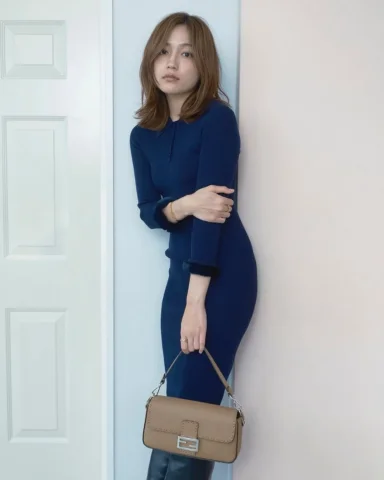 @fendi のバゲットはタイムレスなデザインで
どんなスタイルにも◎◎
気軽さもカジュアルさもそして使いやすさと使い心地が
素敵です🥖かわいくて、ときめいち