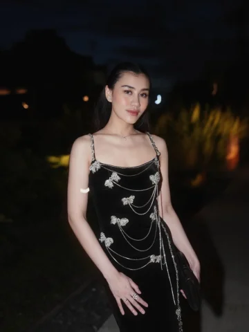 🏝️✨🖤