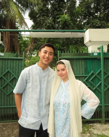 happy eid from us 🤍 mohon maaf lahir dan batin 🙏🏻