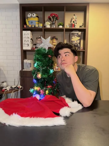 MERRY CHRISTMAS SEMUANYAA!!! THANKYOU UDAH SUPPORT KITA TAHUN INI, SEMOGA TAHUN 