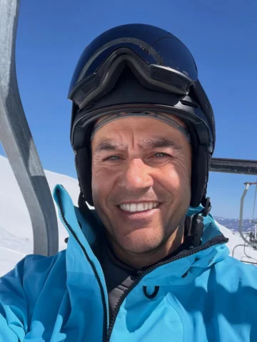 Ovunque voi siate, Buona Pasqua! ☀️⛷️🐣

Wherever you are, enjoy your time with 