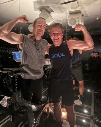 I know what you’re thinking - these two super jacked guys could be twins ! Or yo