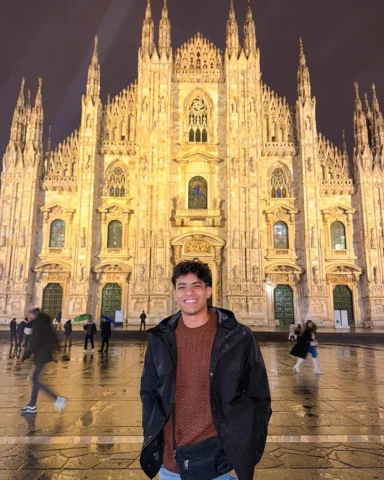 ميلاااانو واااعرة واااعرة 🇮🇹😍🎵

#travel #trip #worldtraveler #milan