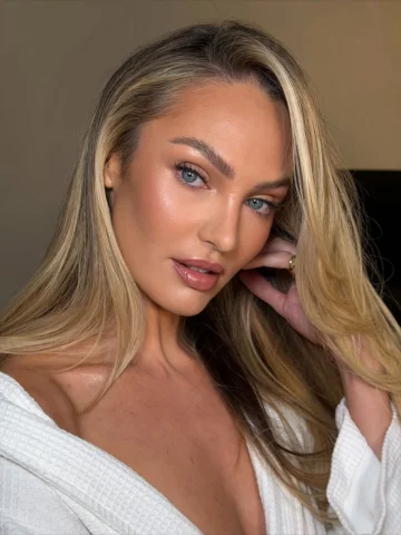 C A N D I C E  by me! @candiceswanepoel 💫
This girl is a DREAM, and if you thin