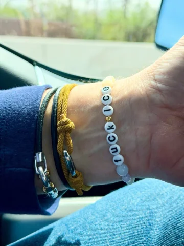I love a good wrist stack. ♥️