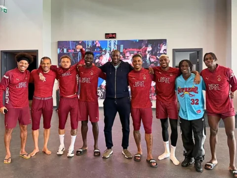 Great day in Istanbul. Look who I met 👀