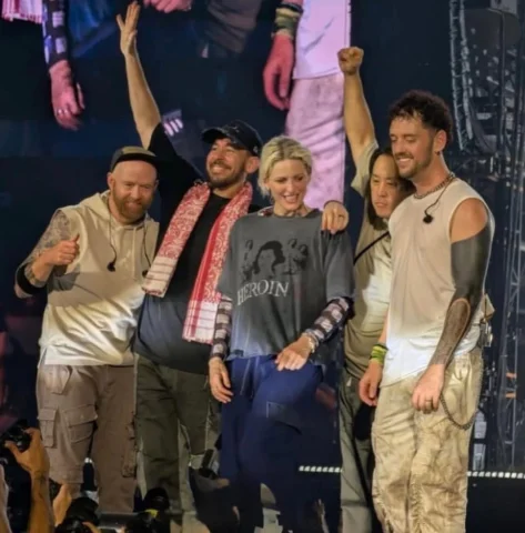 Linkin park !

Linking khadi  TO  the western world 
Thank you 
KHHK