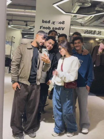احنا الخاله وابن اختهـ 🤍💅🏻💕👱‍♂️