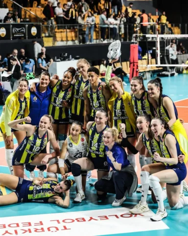 İlk sayıdan son sayıya kadar mücadelemizden vazgeçmediğimiz, her zaman en iyisin