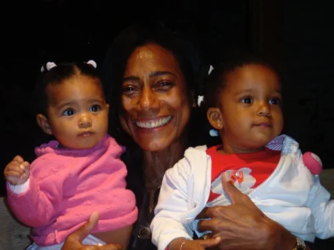 “Dia delas! Meus amores Vivo por elas e para elas. Doces, amigas, parceiras! Pre