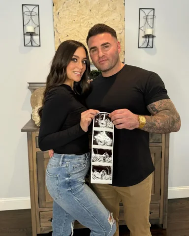 We’ve been keeping a little secret..

✨Baby May Due August 2025✨🤰🏻

After stru