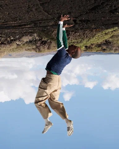 Stay grounded.

Designed by @Pharrell, the VIRGINIA Vario FLAT EARTHER is availa