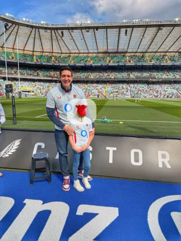Perfect Saturday watching (along with over 70,000 others!) the @redrosesrugby st