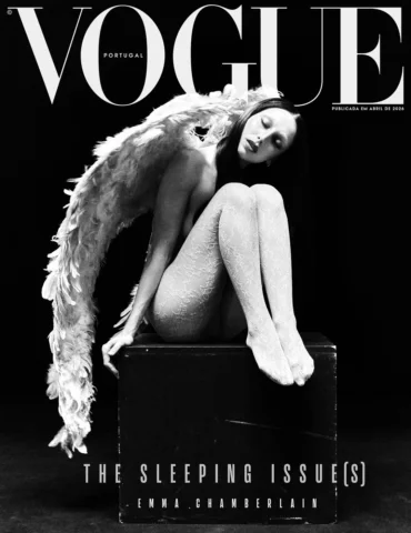 @vogueportugal cover, truly magical 
Creative Director Craig Hemming @craighemmi