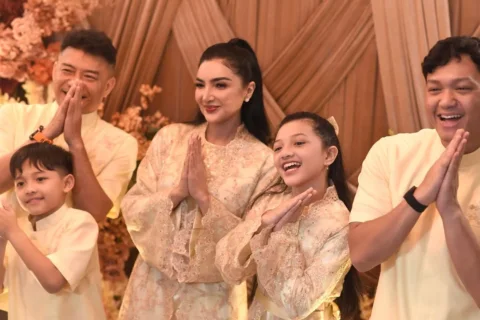 Selamat Hari Raya Idul Fitri 🌙✨
Mohon maaf lahir dan batin.