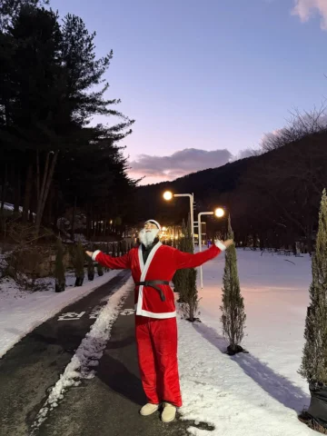 선물주고 퇴근할게용🎁 Merry Christmas❣️