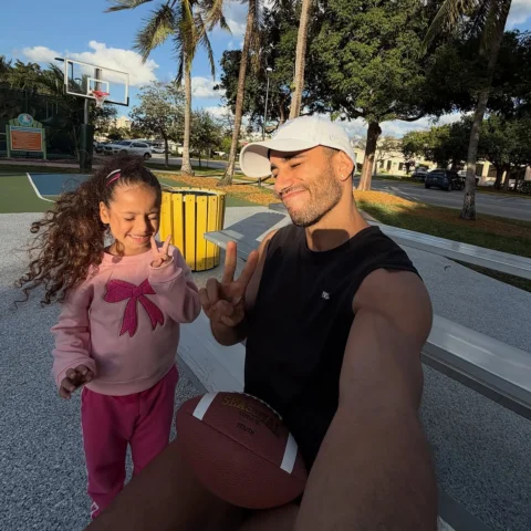 Feliz cumpleaños a mi chatarrita Brianna🤍🎂
Lo hemos pasado increíble celebránd