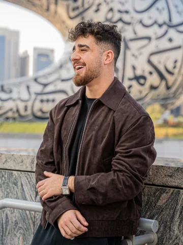 فتحت المعرض عجبتني كم صور قلت خليني انشرهن انشالله يعجبوكن مثل ما عجبوني😂