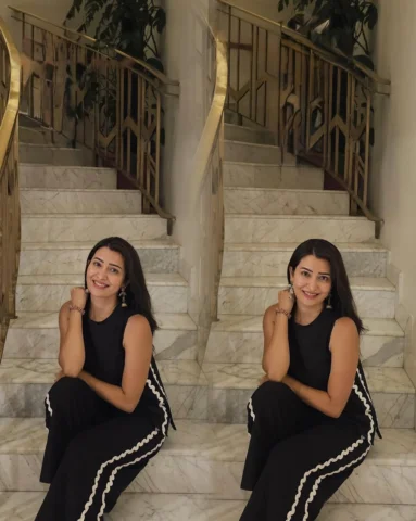 Sometimes, the vibe says it all… 🧿

#radhikapandit #nimmaRP