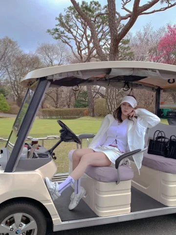 꽃샘추위 오기 전에 올해 첫 롼딩 성공⛳️🩵 #광고
전날까지도 비 예보가 있어서 걱정 많이 했는데 날씨 너무 좋죠?!?!🤩 올해 첫 라운딩이