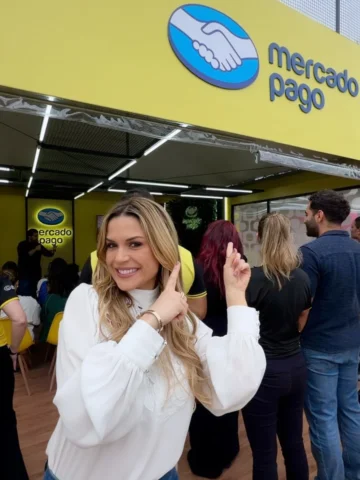 Hoje foi dia de compartilhar um pouco da minha jornada empreendedora, a convite 