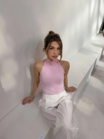 mon premier show @courreges pincez-moi je rêve.. très très reconnaissante je vis
