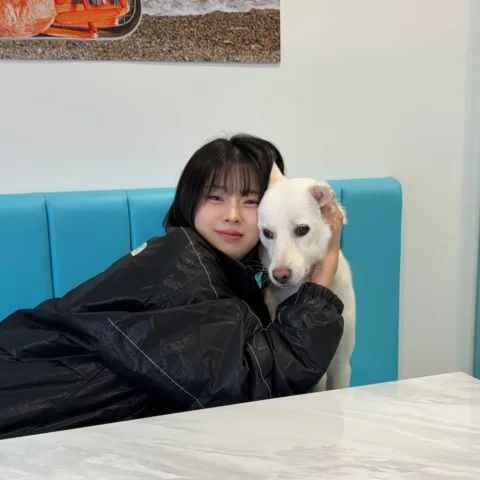 엄마랑 사진 좀 찍자아