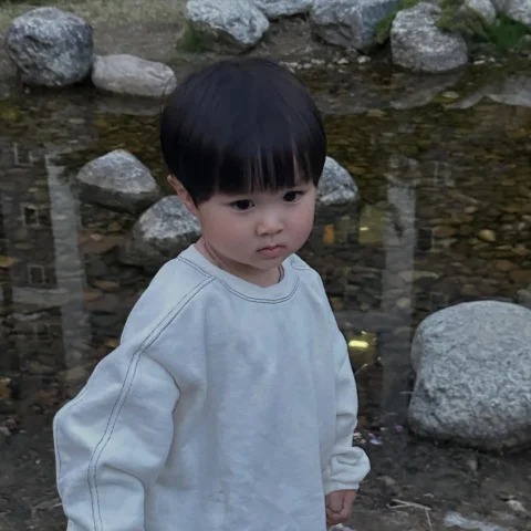 왜 옷이 아직도 크지 ?_?