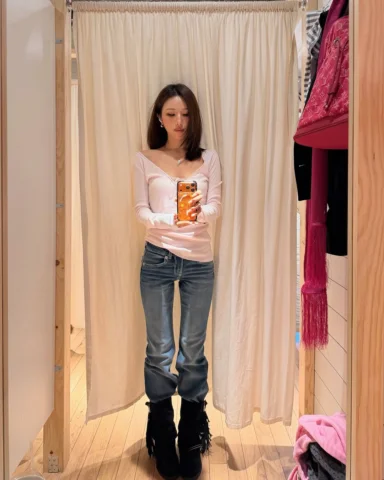 soft girl mood˚₊⊹🎀🧁🩰🐇𓂂 𖦹 그래서 난 뭘 샀냐면!!! 
꒰୨୧브랜디멜빌 하울 유튭에 올라갔어요⭐️
보러와줘요 공듀들
