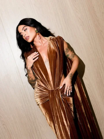 Agoras sim, pronta pra final do BBB! E quem adivinhar quem criou e fez esse look