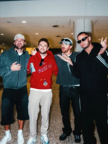 Wow the 2016 avengers really assembled at baggage claim