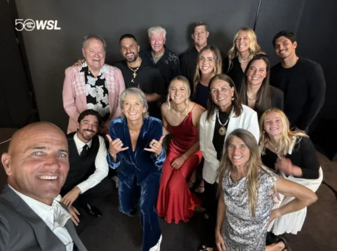 15 WORLD CHAMPIONS 🏆 

A whole lot of history and more in a selfie. 

Celebrati