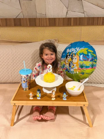 3 anos de Nalu.

3 anos daquela manhã chuvosa em que eu segurei o mundo inteiro 