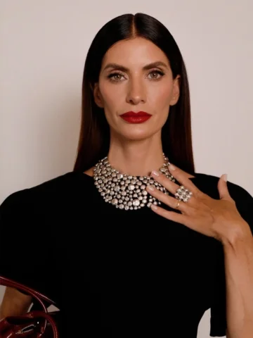 A Anatomia do Volume com @zara 

Um look que desafia as formas tradicionais do c