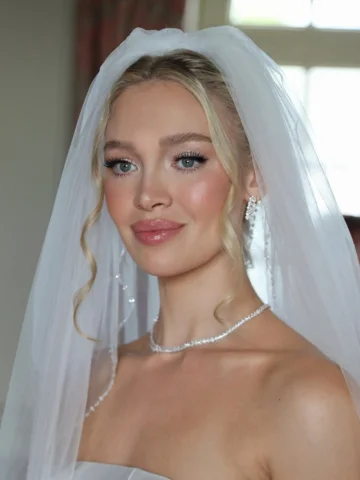 The prettiest bride!! Loved creating this soft shimmery makeup for my beautiful 